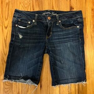 American Eagle Bermuda Shorts